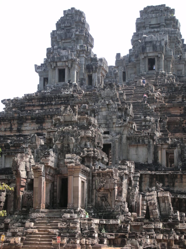 Phimeanakas-angkor-siem-reap