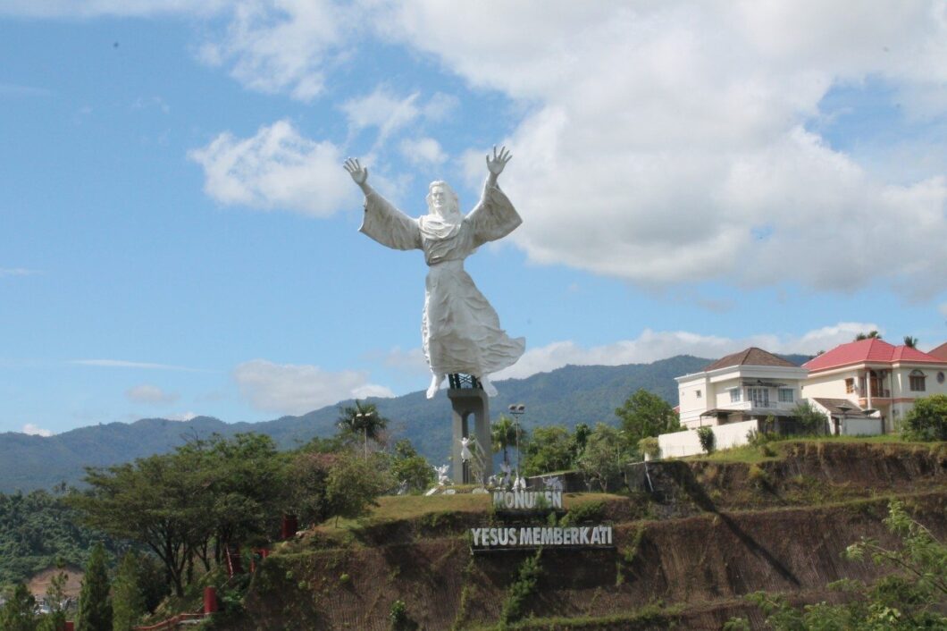 Jezus Tomohon