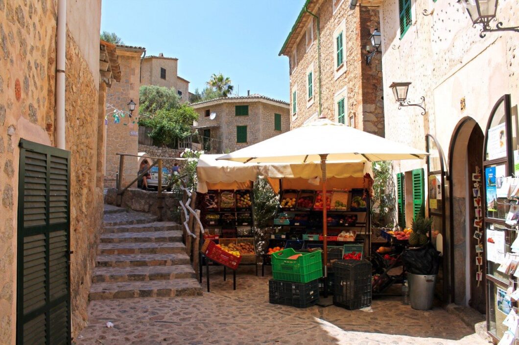 mallorca-deia-straatbeeld
