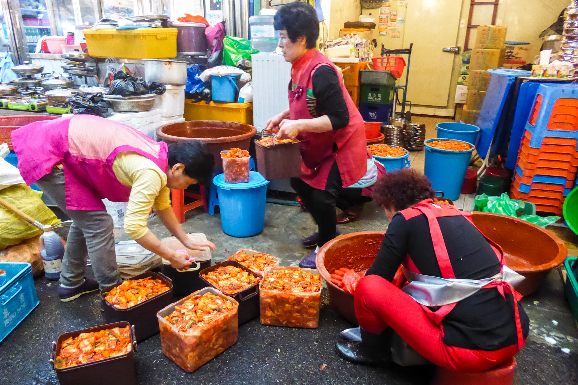 gwangjang market seoul, kimchi