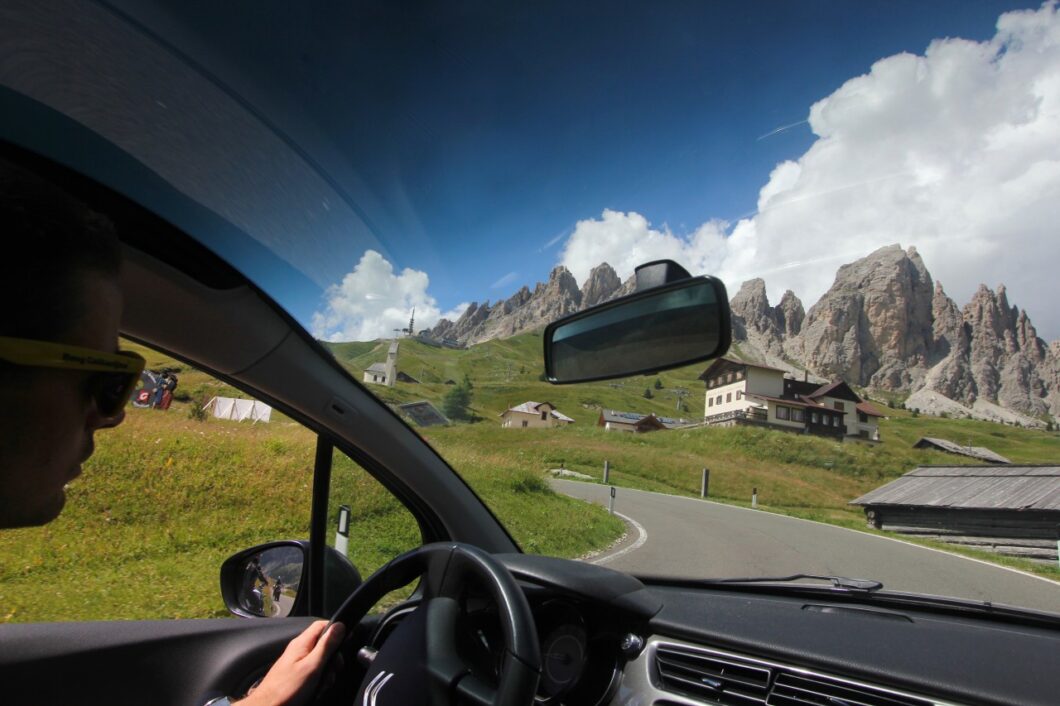 Dolomieten-vanuit-auto
