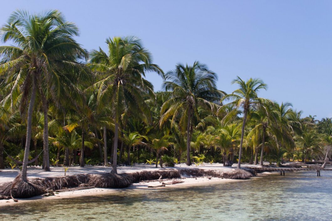 Belize-Kust_Glovers