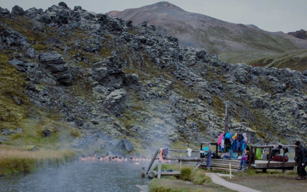 ijsland-langmannalaugar-hotsprings-camping