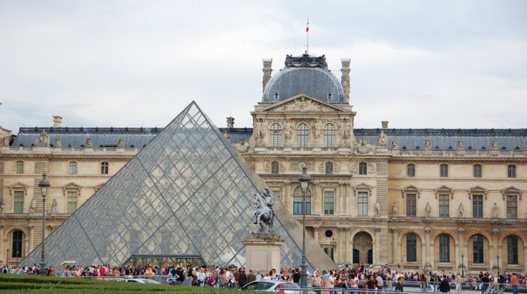 bezienswaardigheden parijs louvre