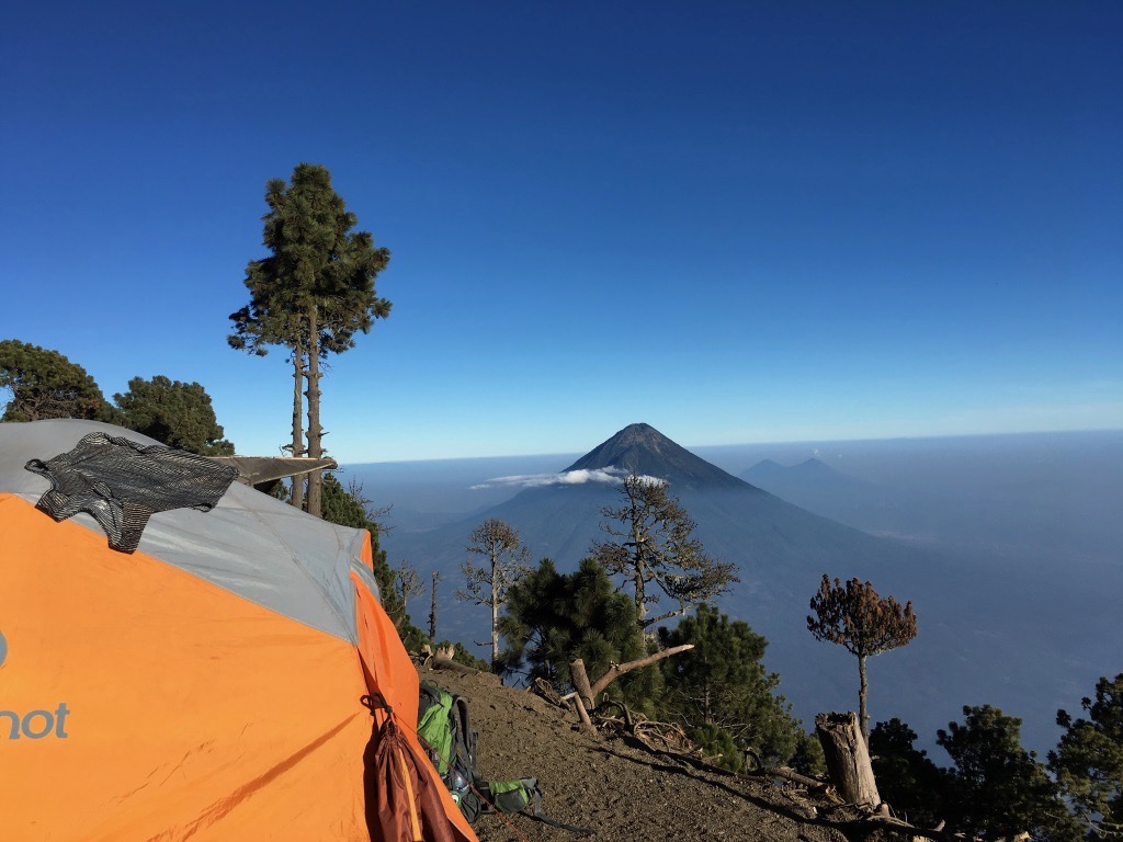 camping-acatenango-hike-gilner-soy