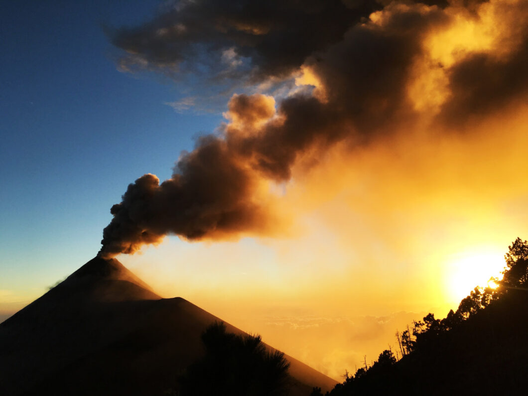 vulkaan fuego guatemala