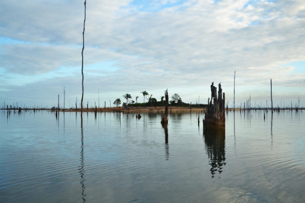 brokopondo stuwmeer suriname