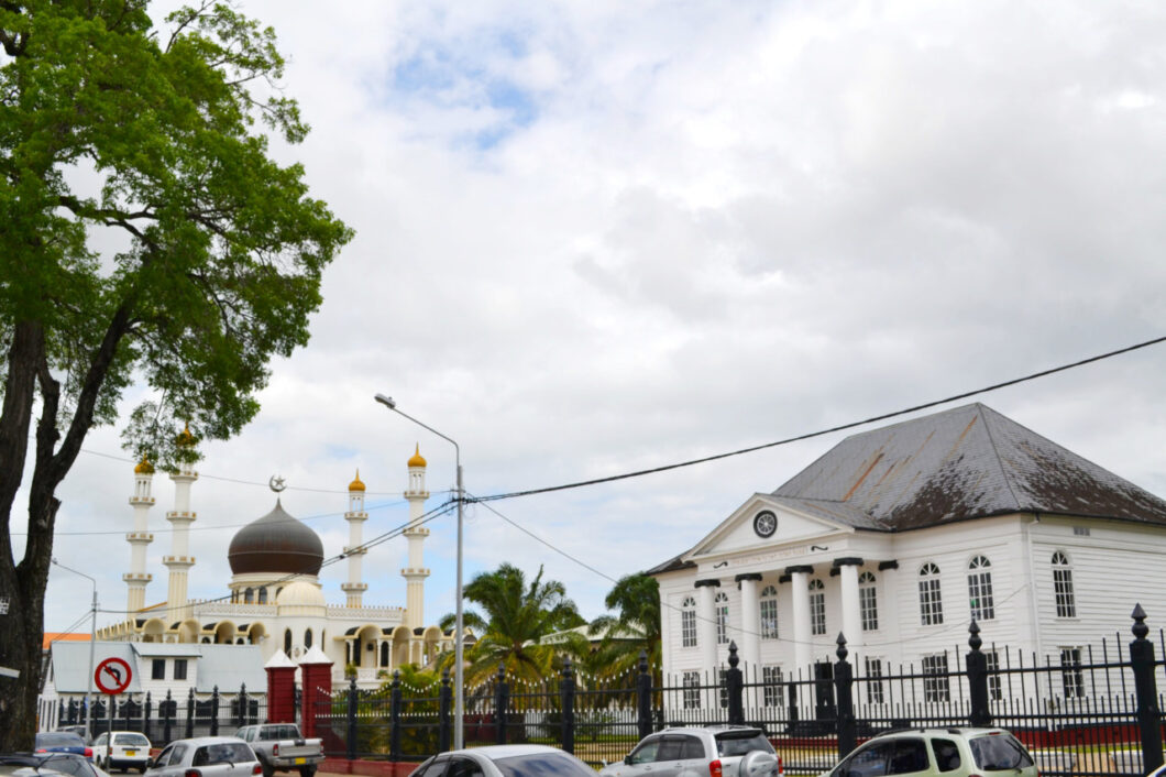 synagoge-moskee-paramaribo