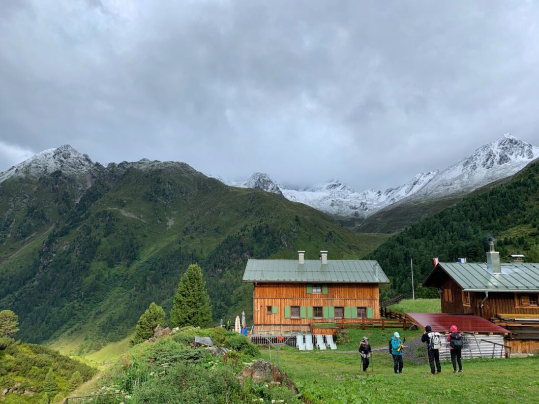 otztal trek schweinfurter hutte