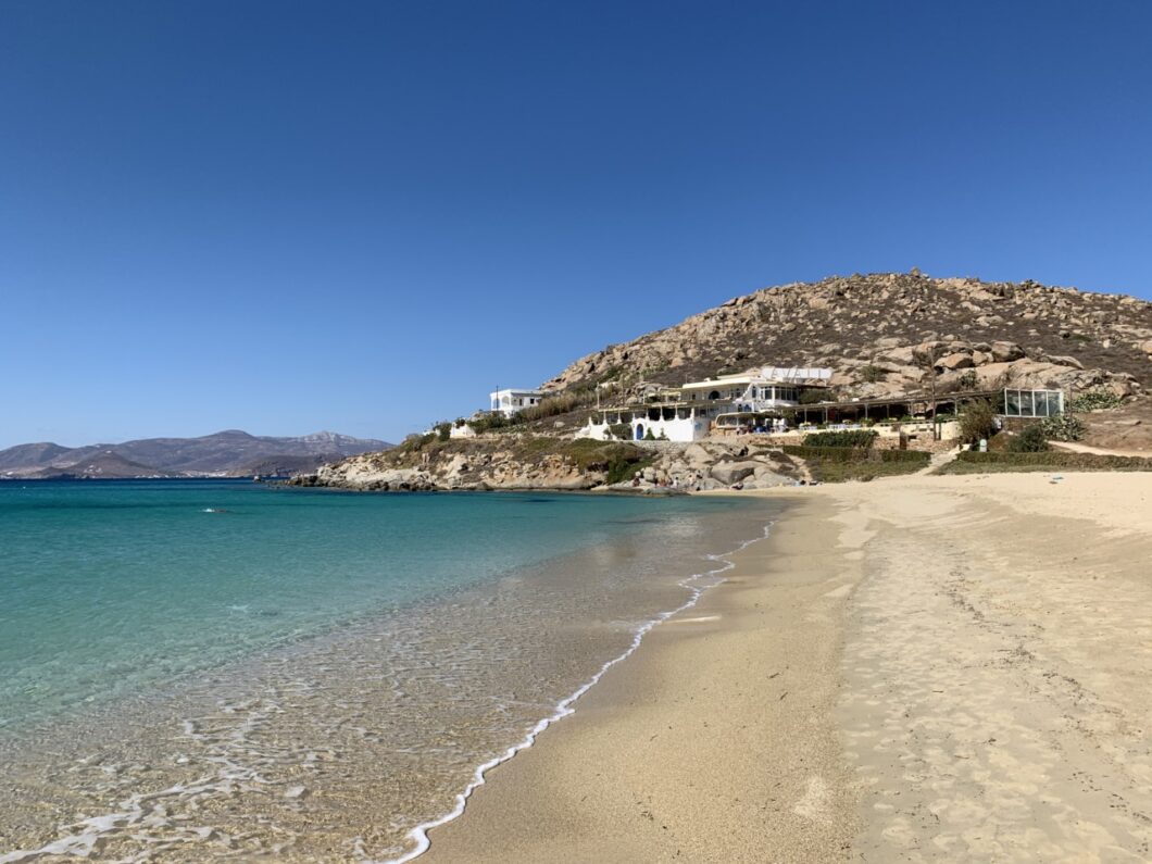 strand naxos