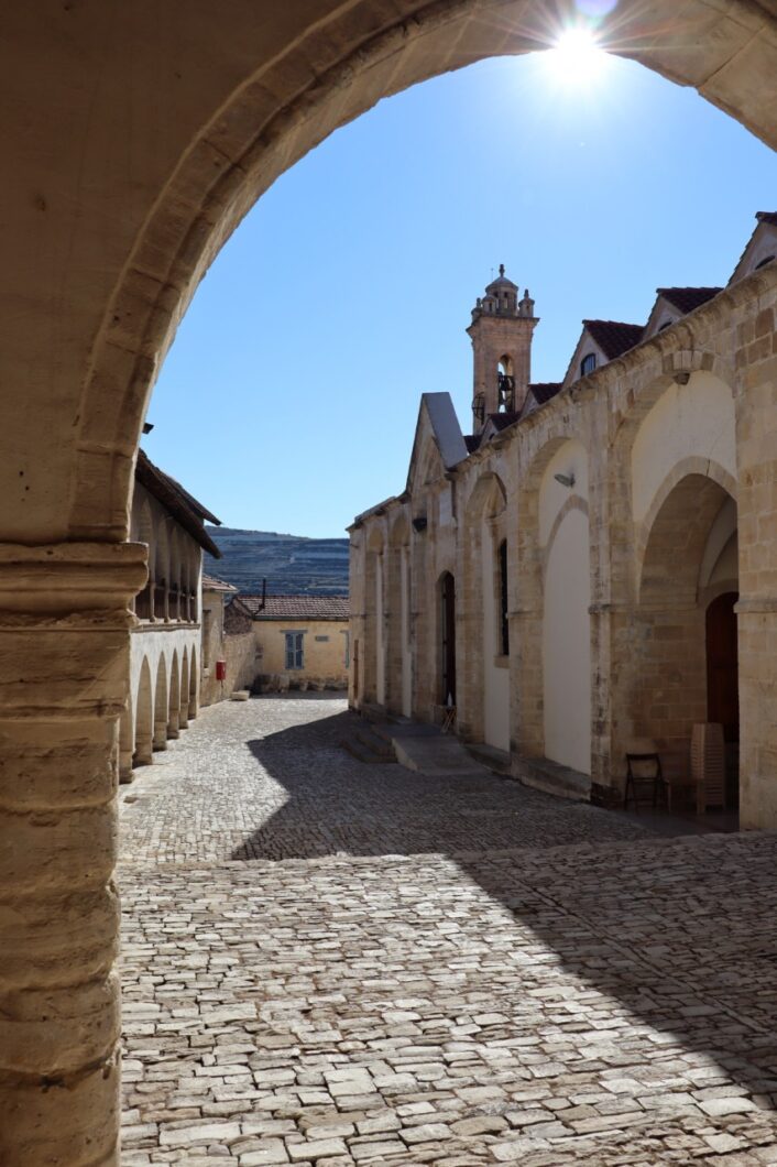 omodos cyprus kerk