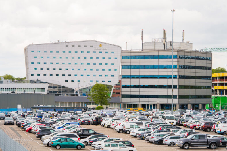 Goedkoop Parkeren Bij Eindhoven Airport ikwilmeerreizen.nl