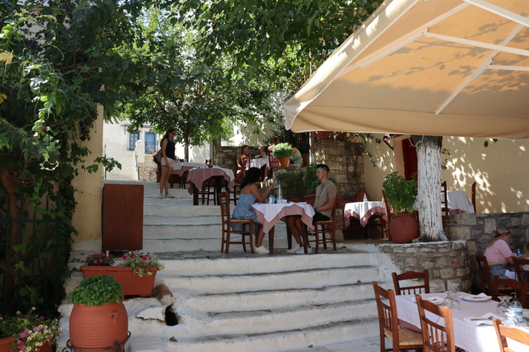 doen in athene tips
