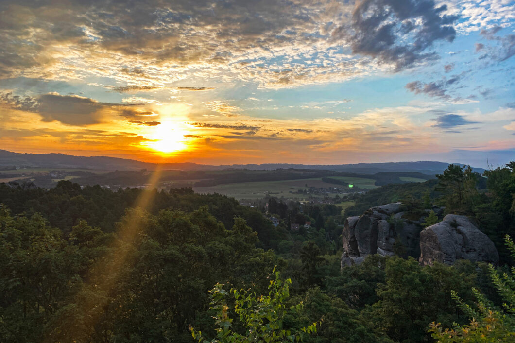 zonsopkomst hruba skala