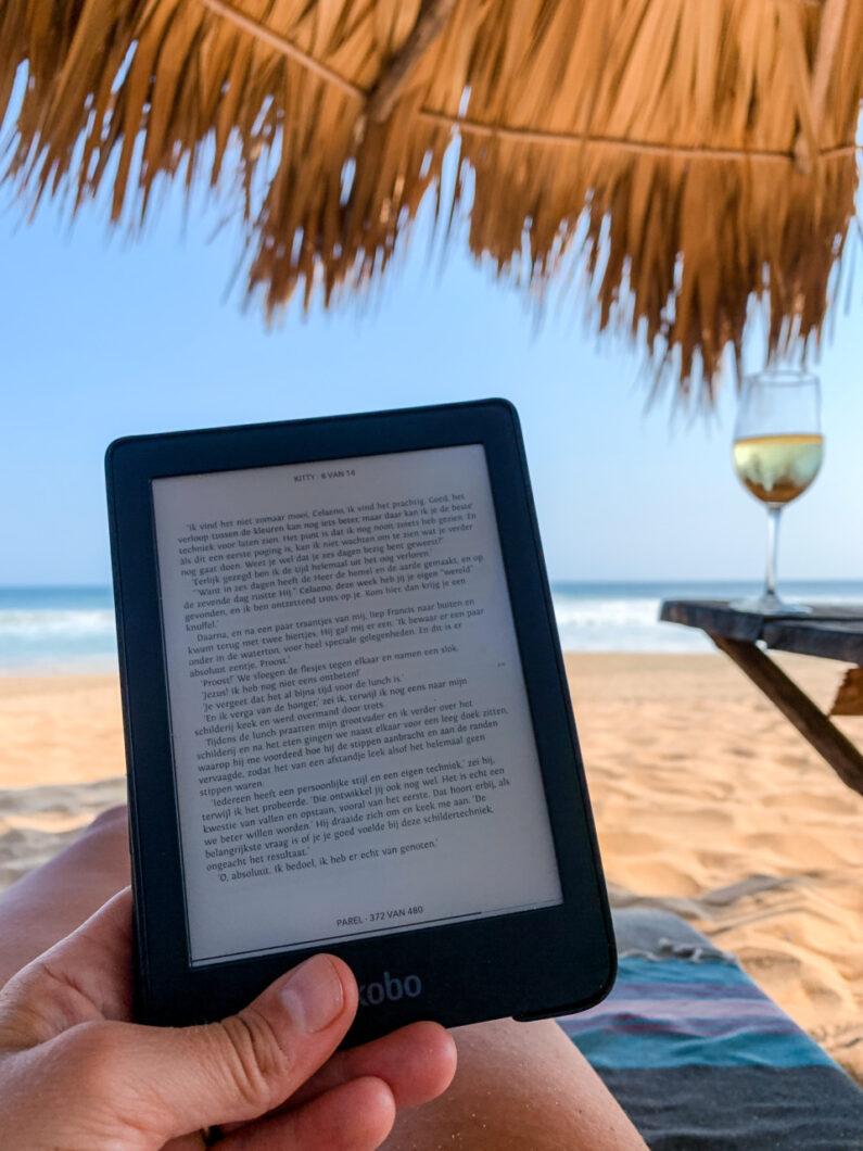 e-reader strand
