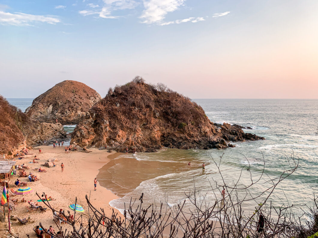 playa del amor zipolite