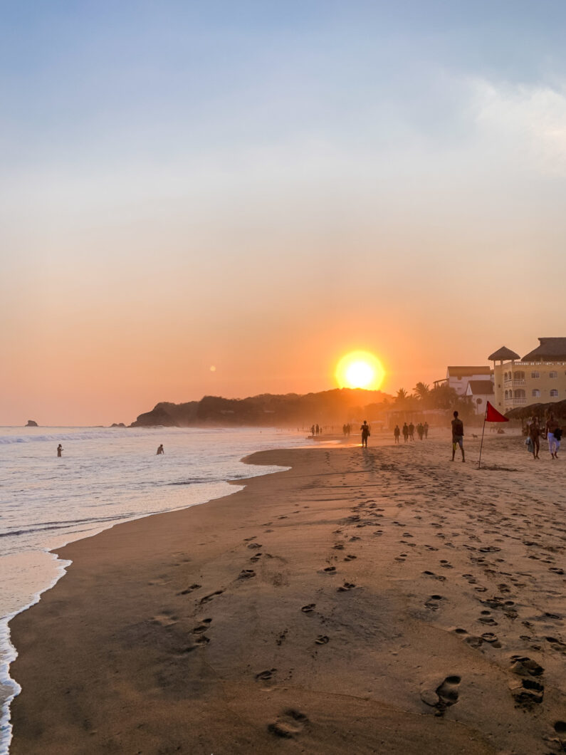 zonsondergang zipolite westkust mexico