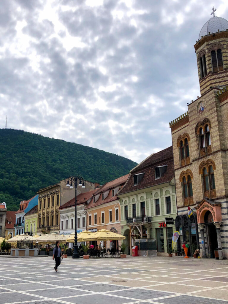 Het centrum van Brasov in Roemenië