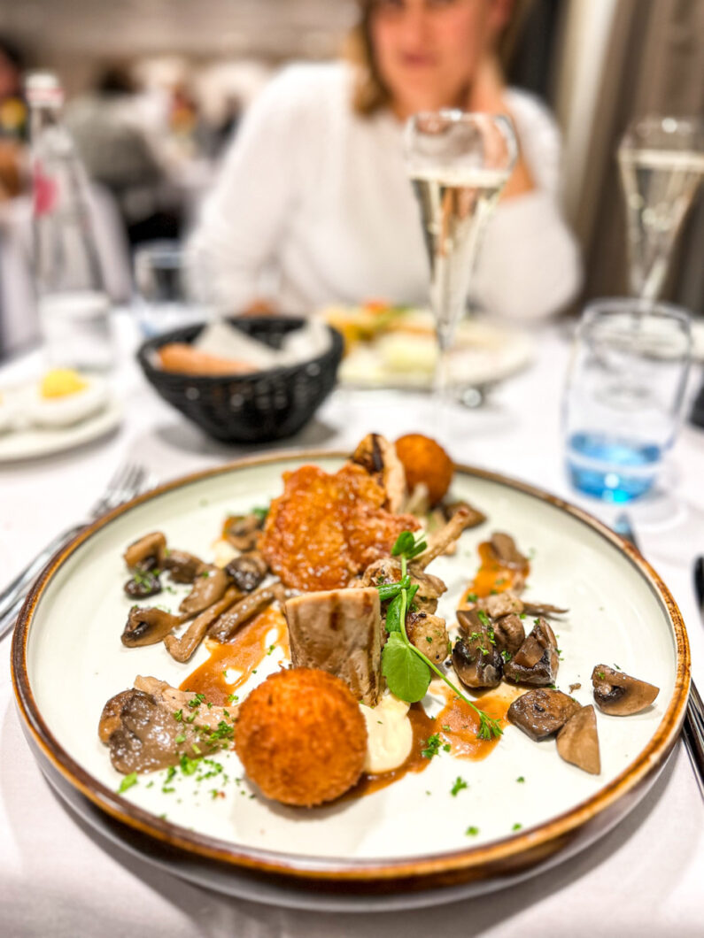 restaurant-minicruise-newcastle-1