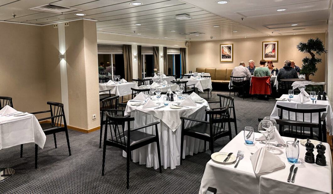 restaurant-minicruise-newcastle-2
