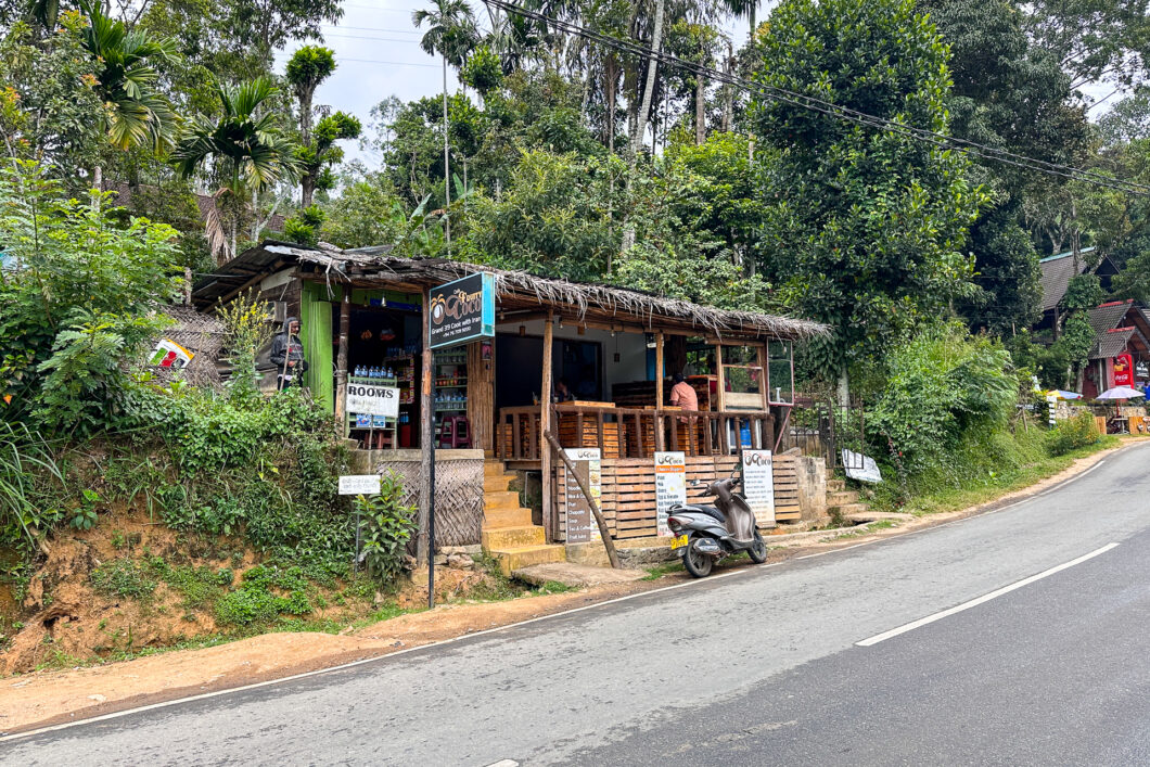 cafe fruity coco ella sri lanka