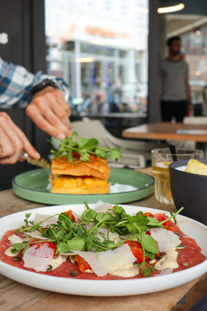 lunchen sittard locals