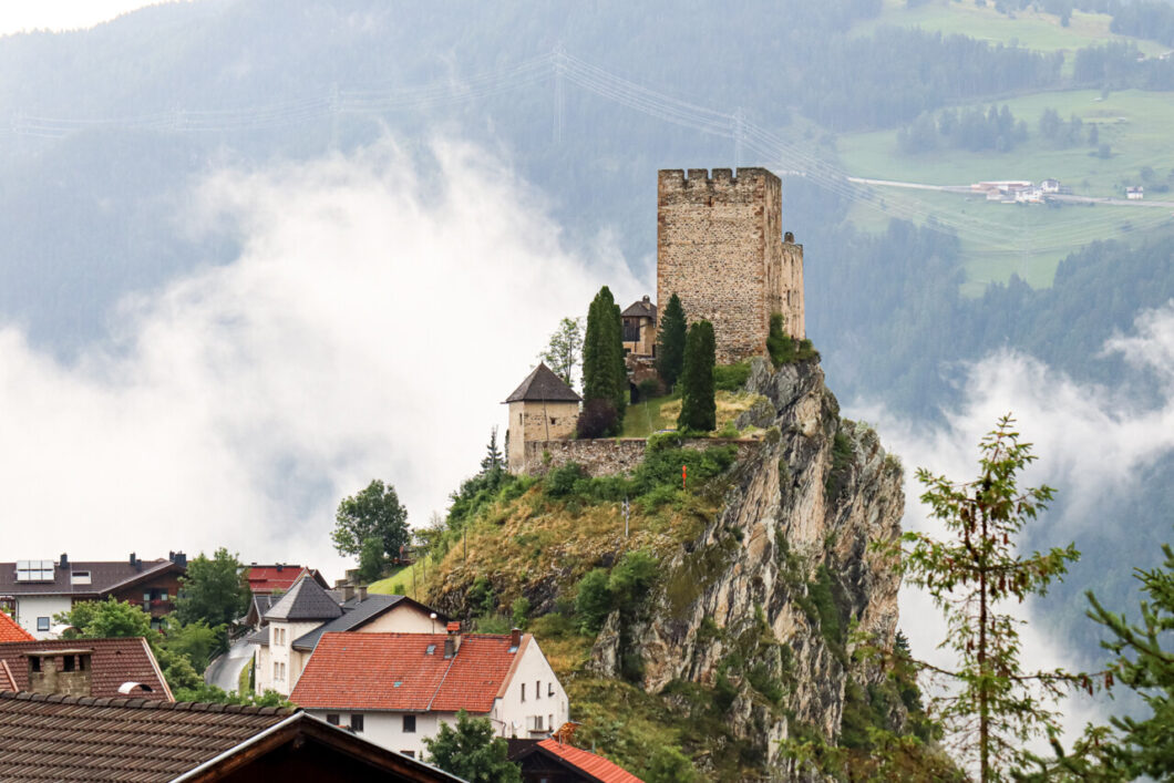 burcht ladis oostenrijk
