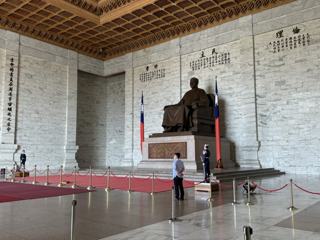 chiang kai shek memorial standbeeld taiwan