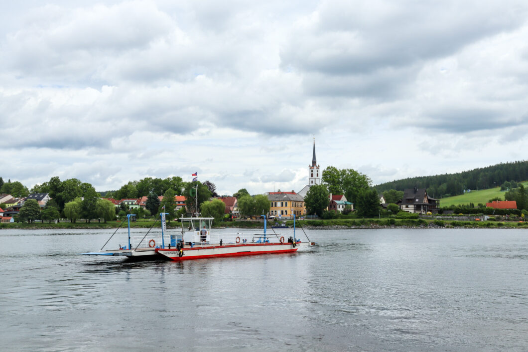 veerpont lipno