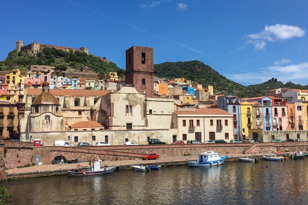 Bosa sardinie italie