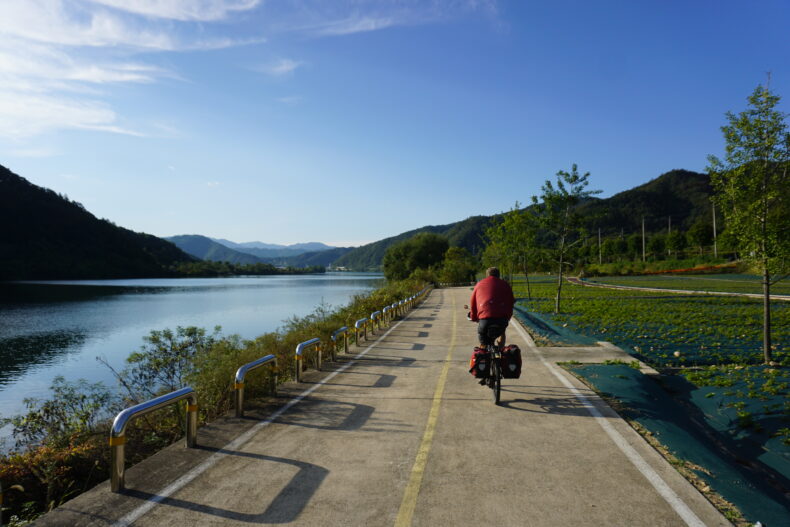 Awol, fietsreis zuid-korea