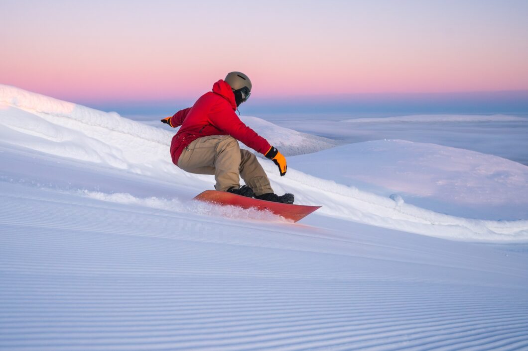 Yllas polar night snowboarding ski resort