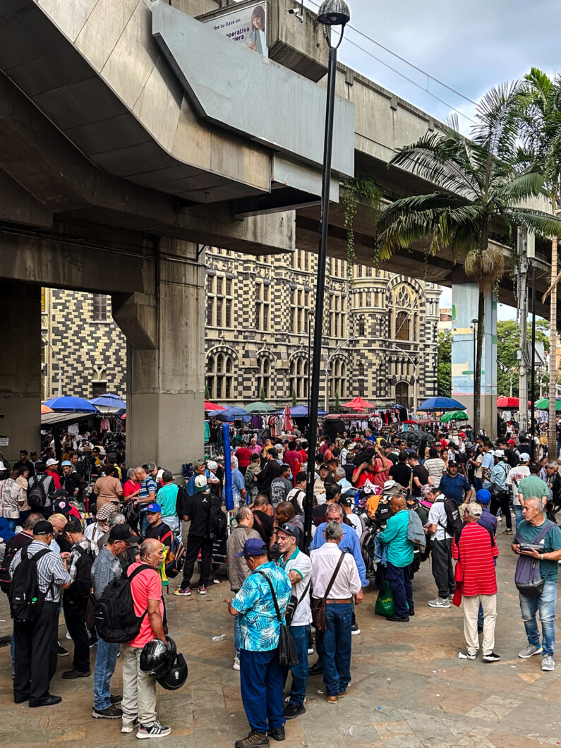 el centro medellin metro
