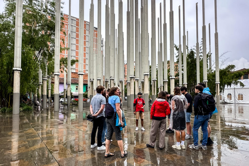 free walking tour medellin