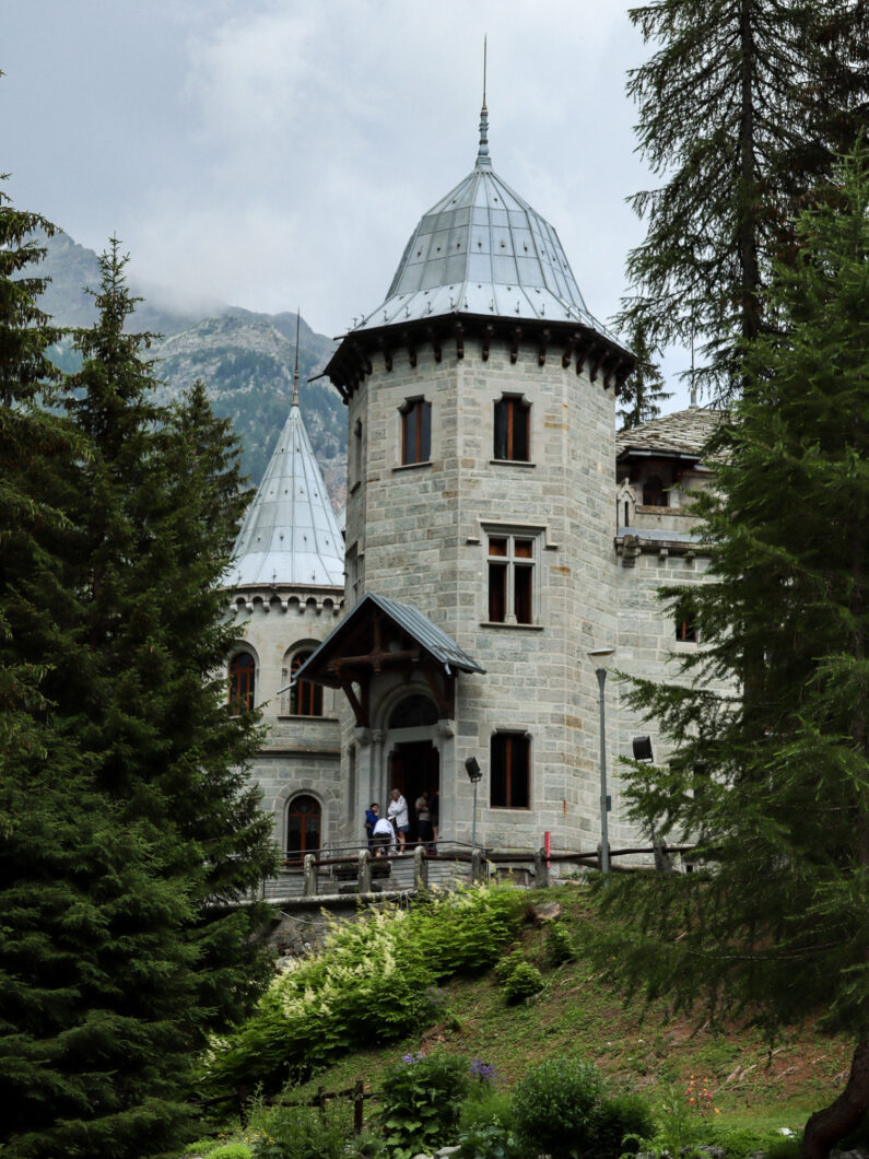 chateau savoie, margareta gressoney